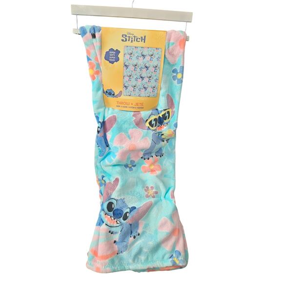 Disney Summer Stitch Surfing Floral 46 x 60 Fleece Throw Blanket NWT Sunglasses - Picture 1 of 3